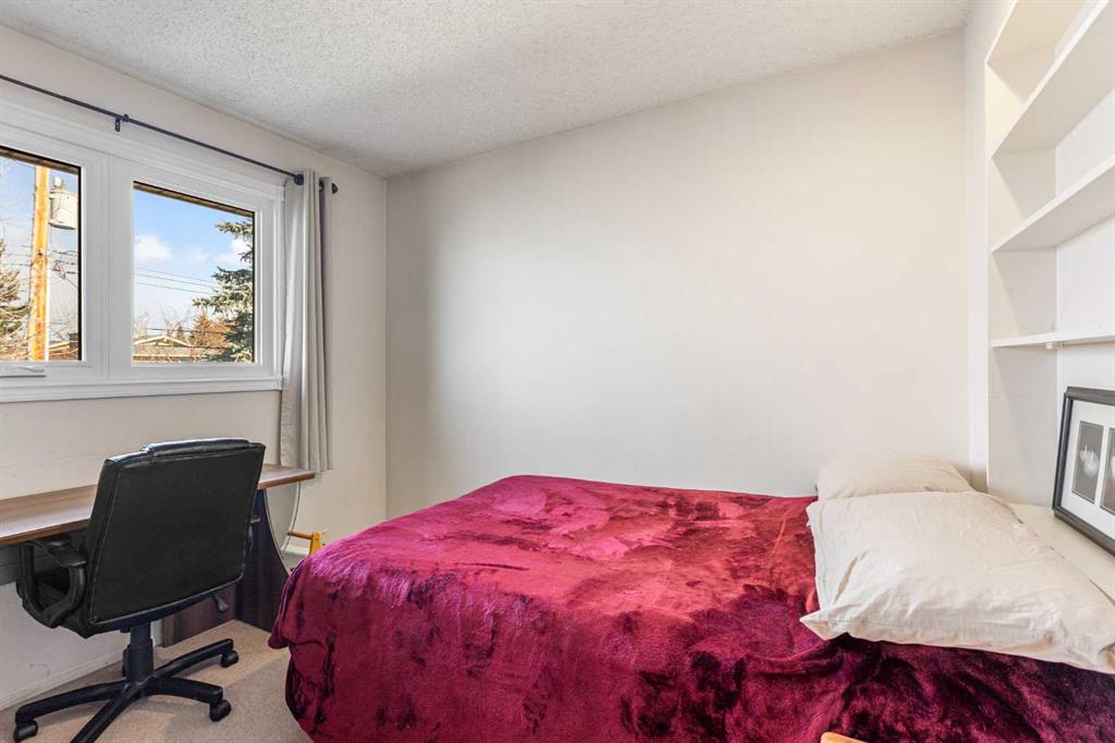 115 Lake Bonavista Drive SE