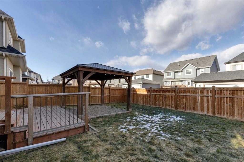 40 Masters Terrace SE
