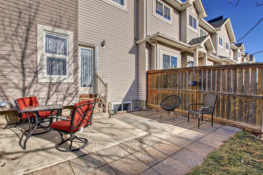 507 Strathaven Mews
