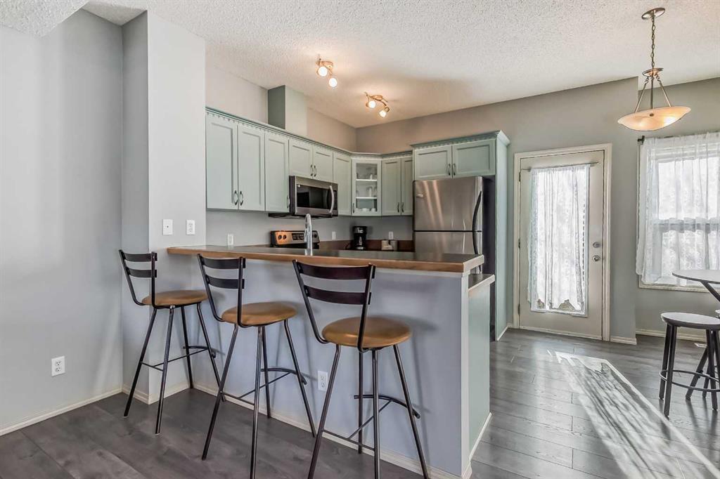 507 Strathaven Mews
