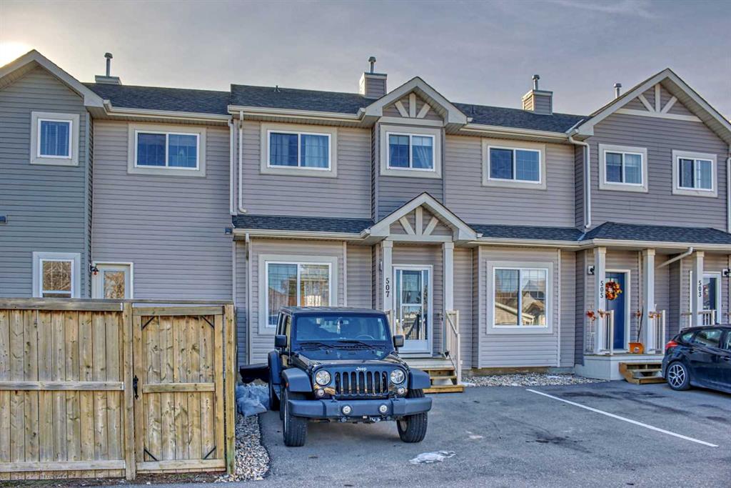 507 Strathaven Mews