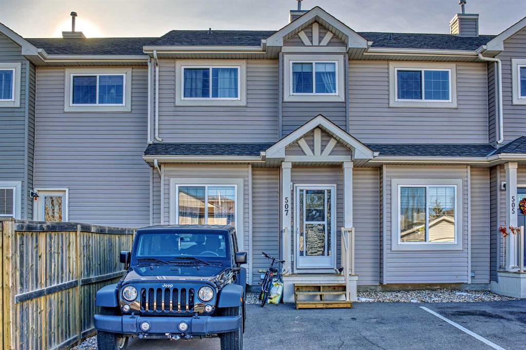 507 Strathaven Mews