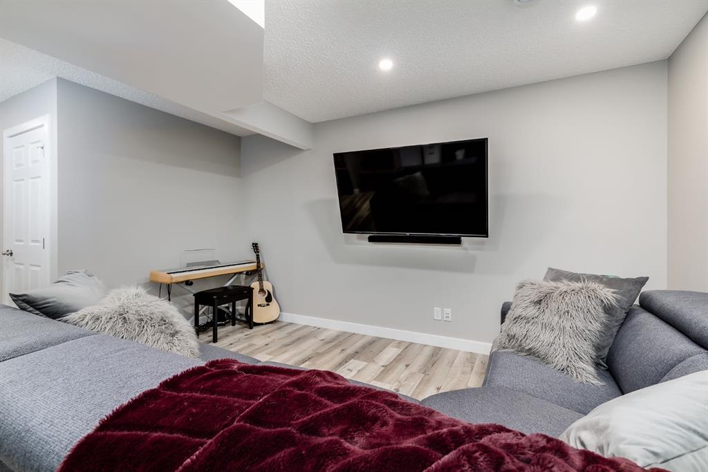 23 Ravenstern Point SE