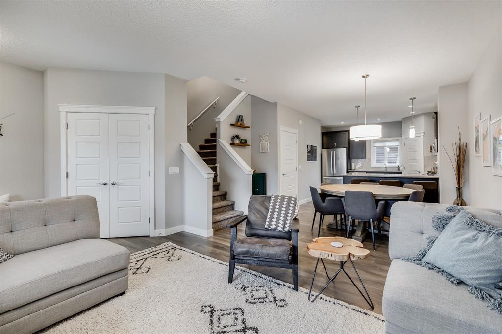 23 Ravenstern Point SE