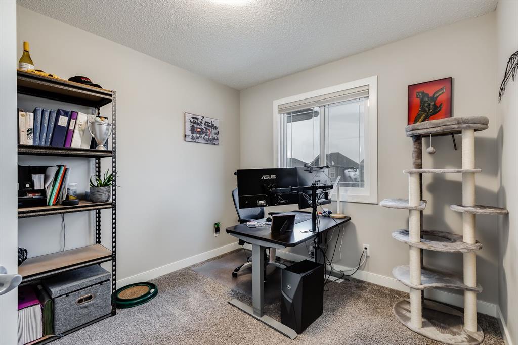23 Ravenstern Point SE