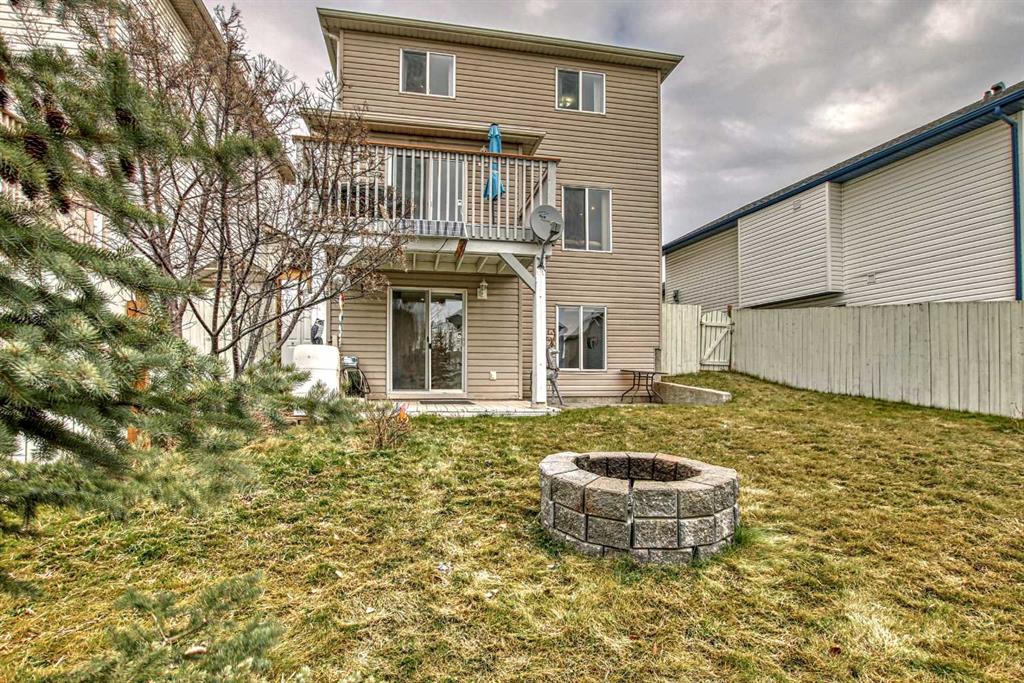 135 Tuscarora Way NW