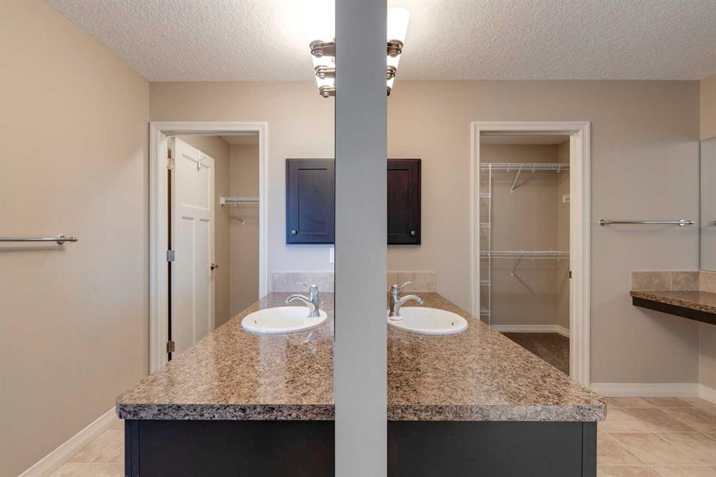 124 Chaparral Valley View SE