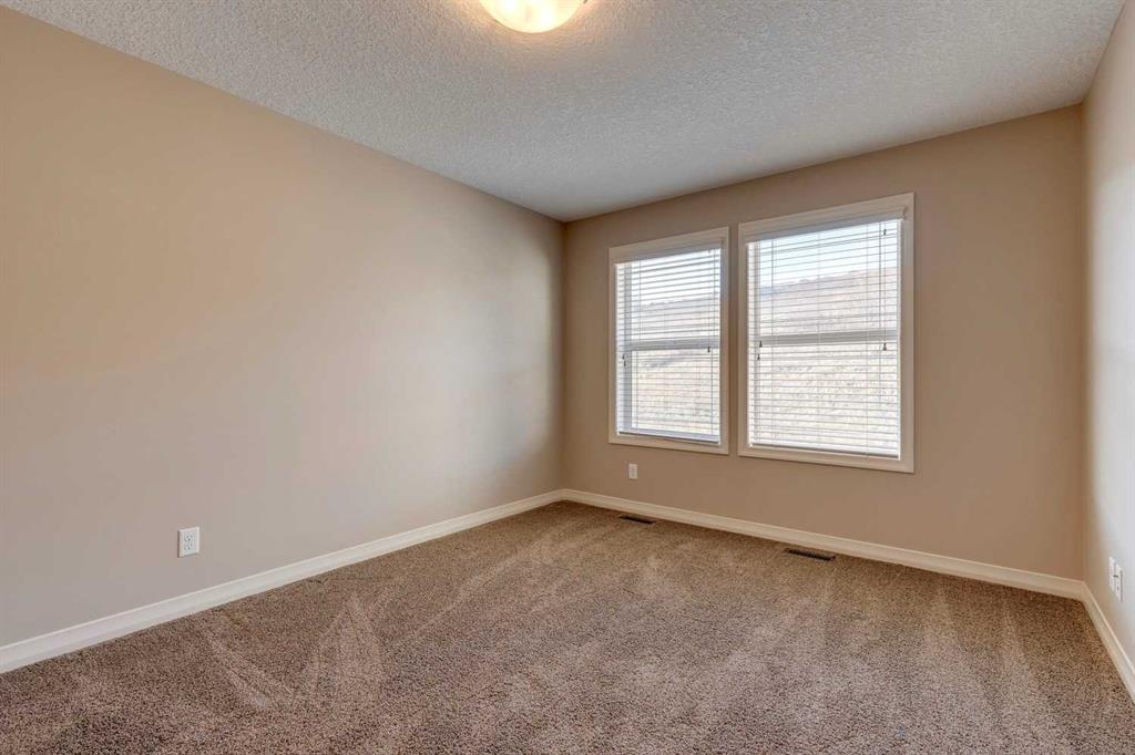124 Chaparral Valley View SE