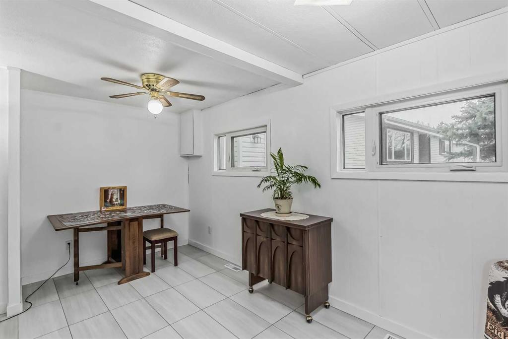 40 Spring Haven Close SE
