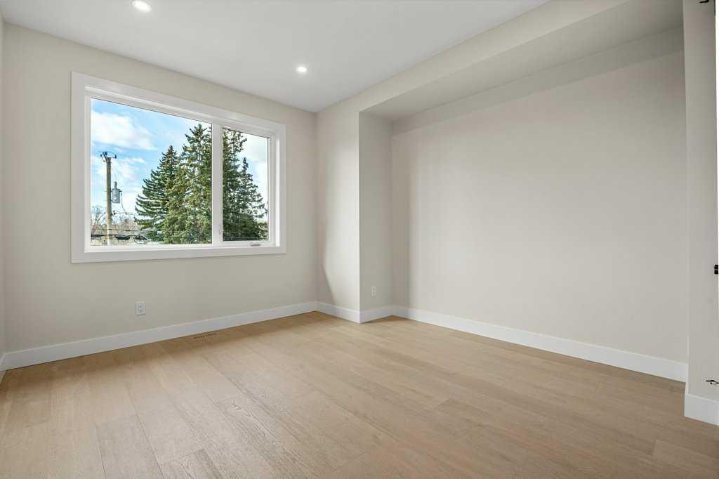 3907 Centre B Street NW