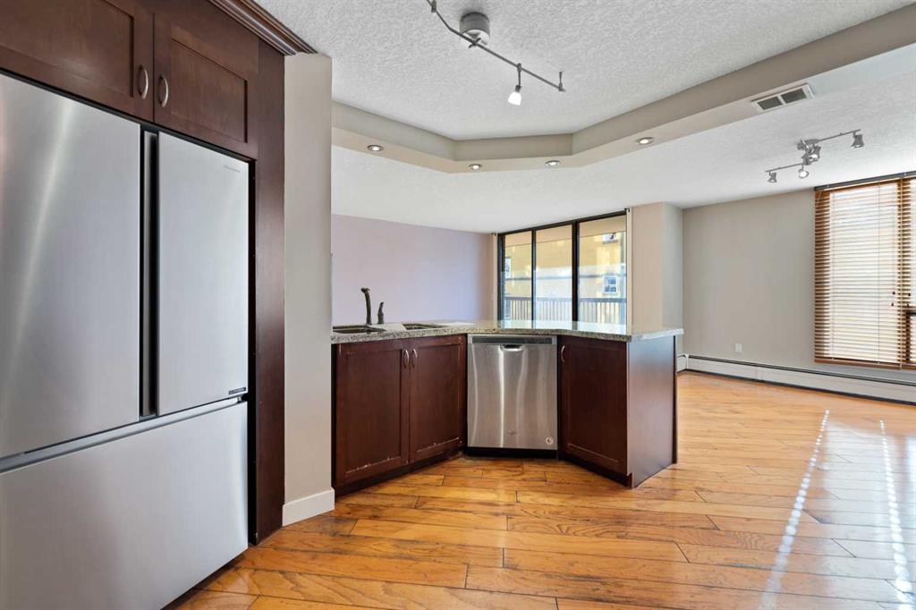 1001 14 Avenue SW, #401