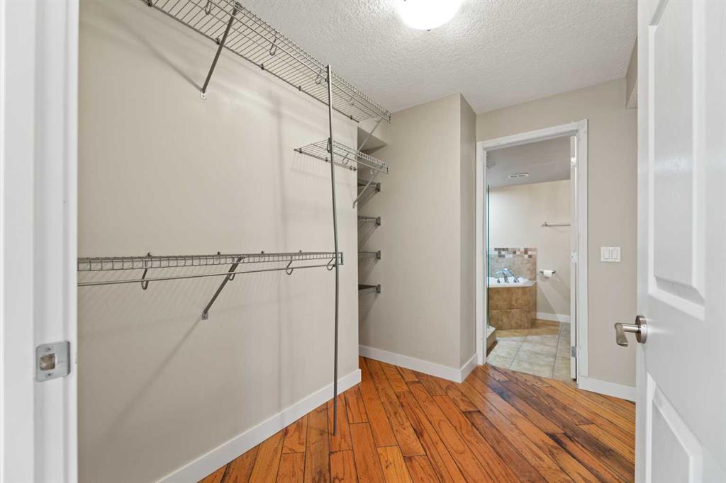 1001 14 Avenue SW, #401