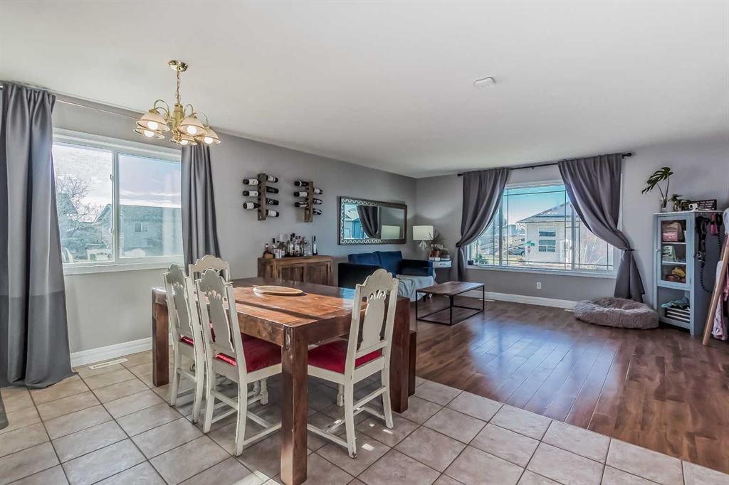1801 Strathcona Bay