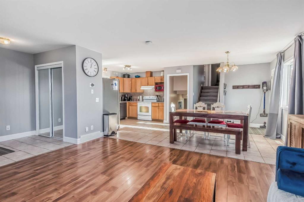 1801 Strathcona Bay