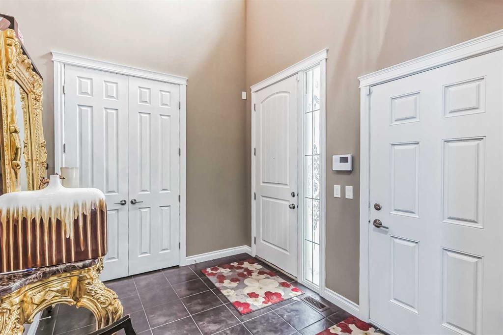192 Evansborough Crescent NW