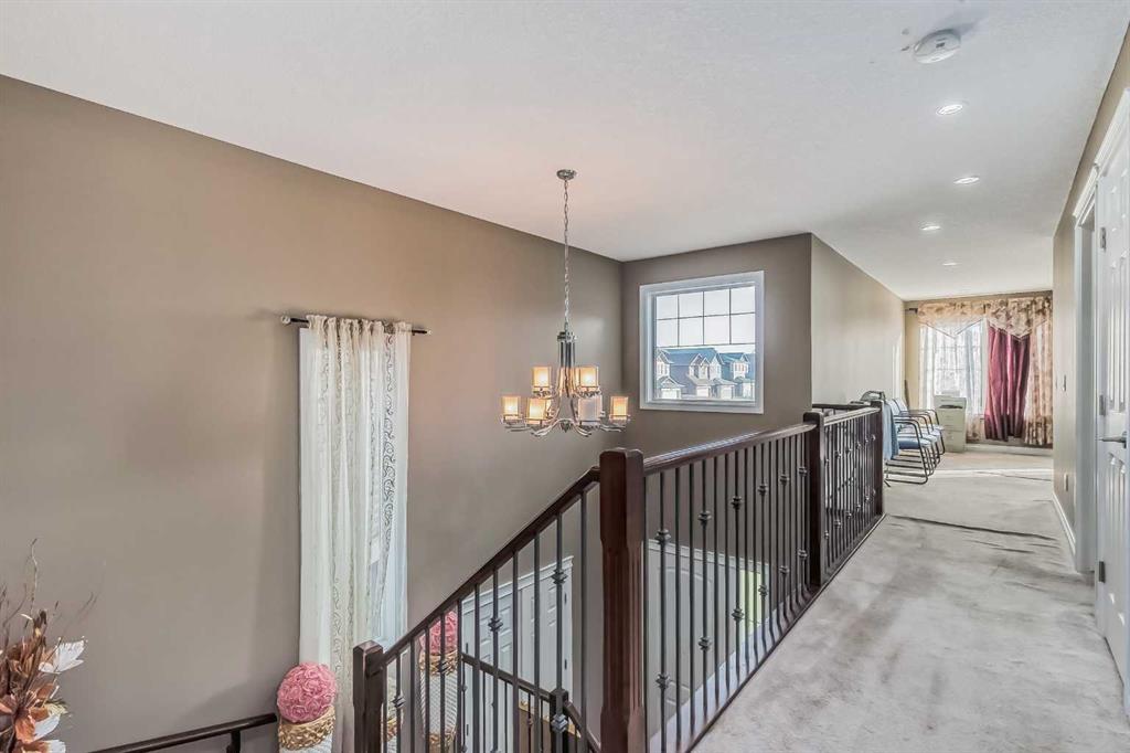 192 Evansborough Crescent NW