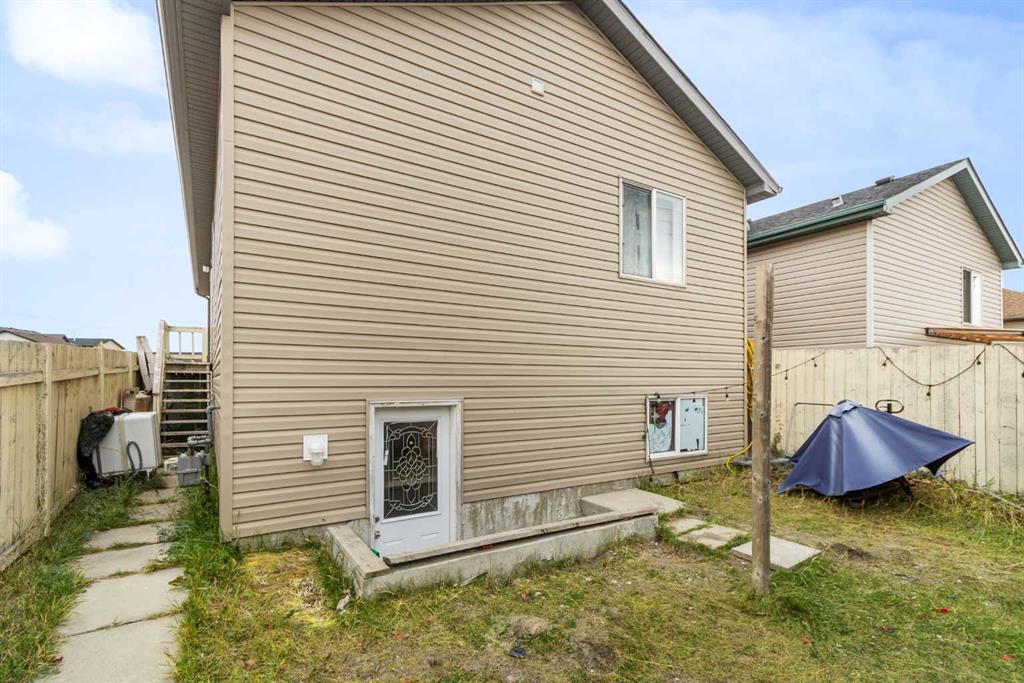 17 Martinvalley Place NE