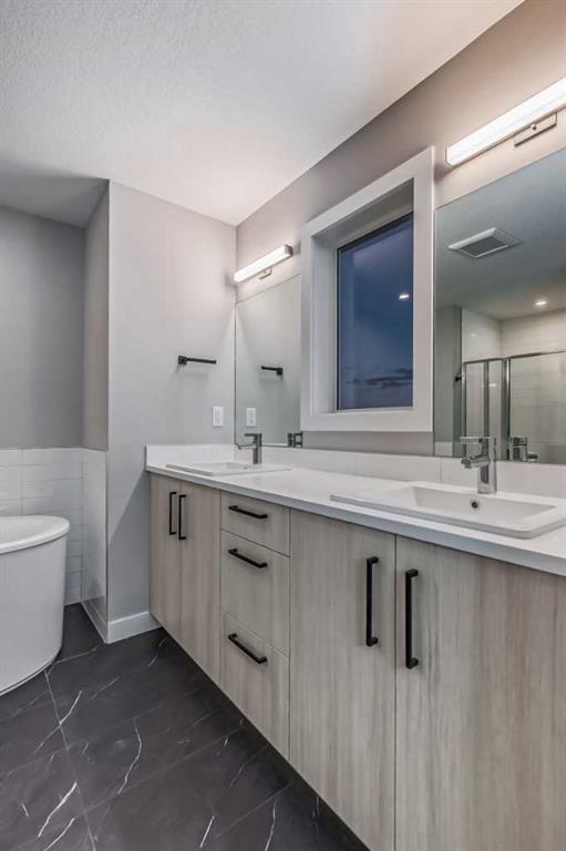 350 Chelsea Hollow
