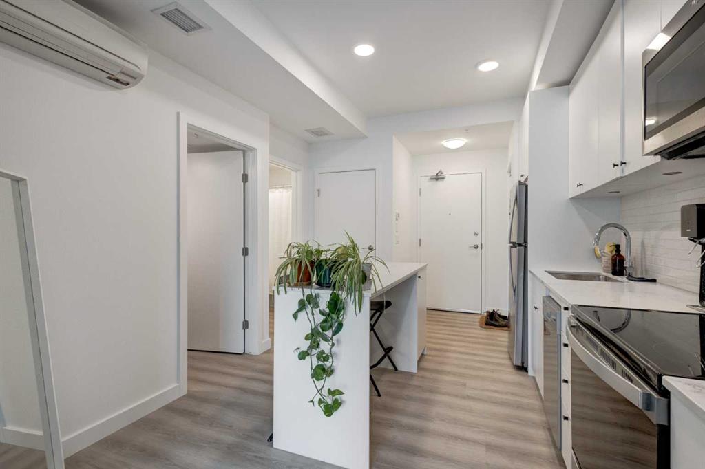 455 1 Avenue NE, #207