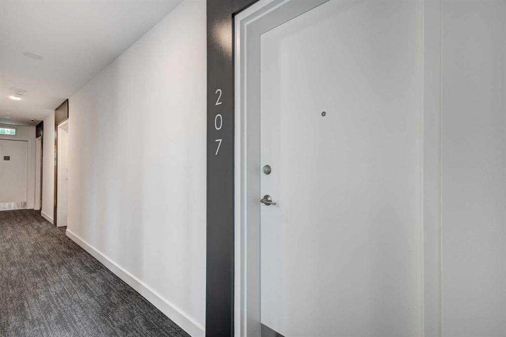 455 1 Avenue NE, #207