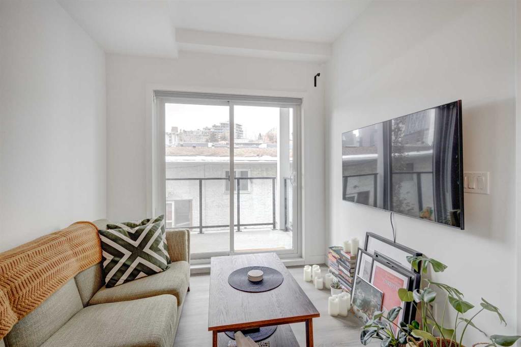 455 1 Avenue NE, #207