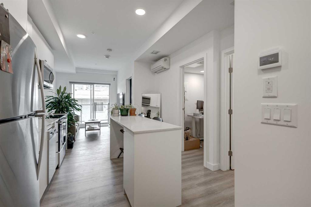 455 1 Avenue NE, #207