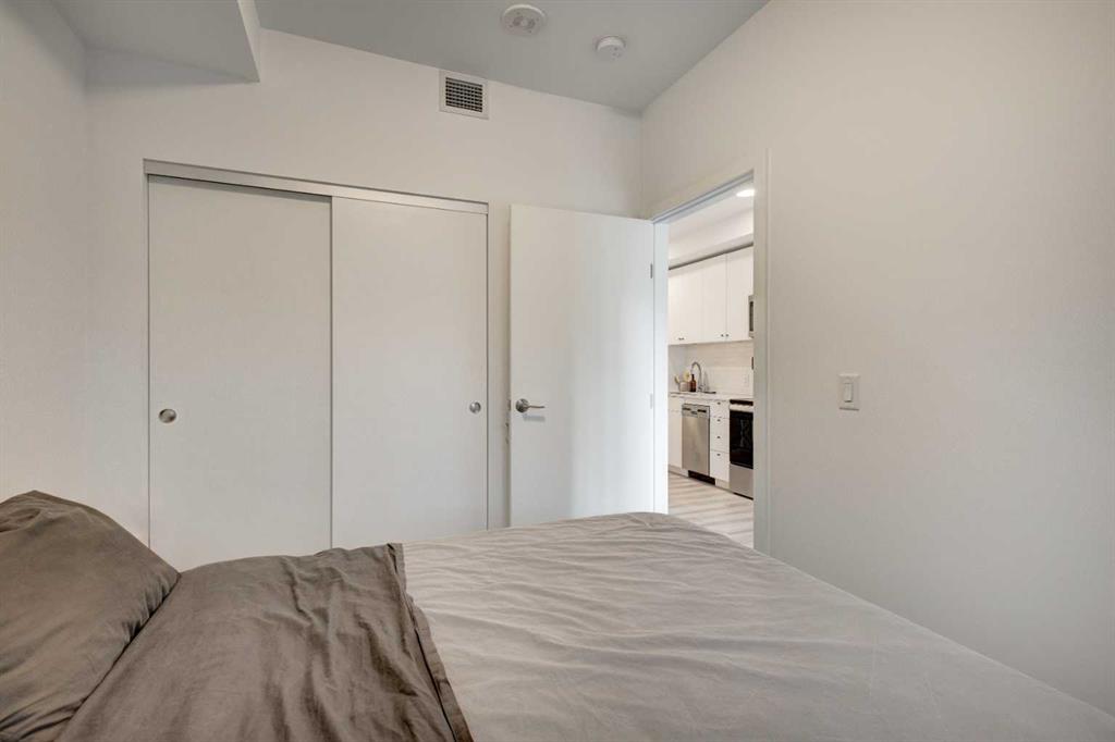 455 1 Avenue NE, #207