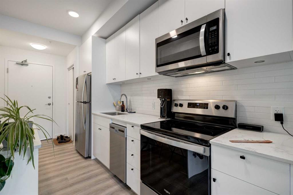 455 1 Avenue NE, #207