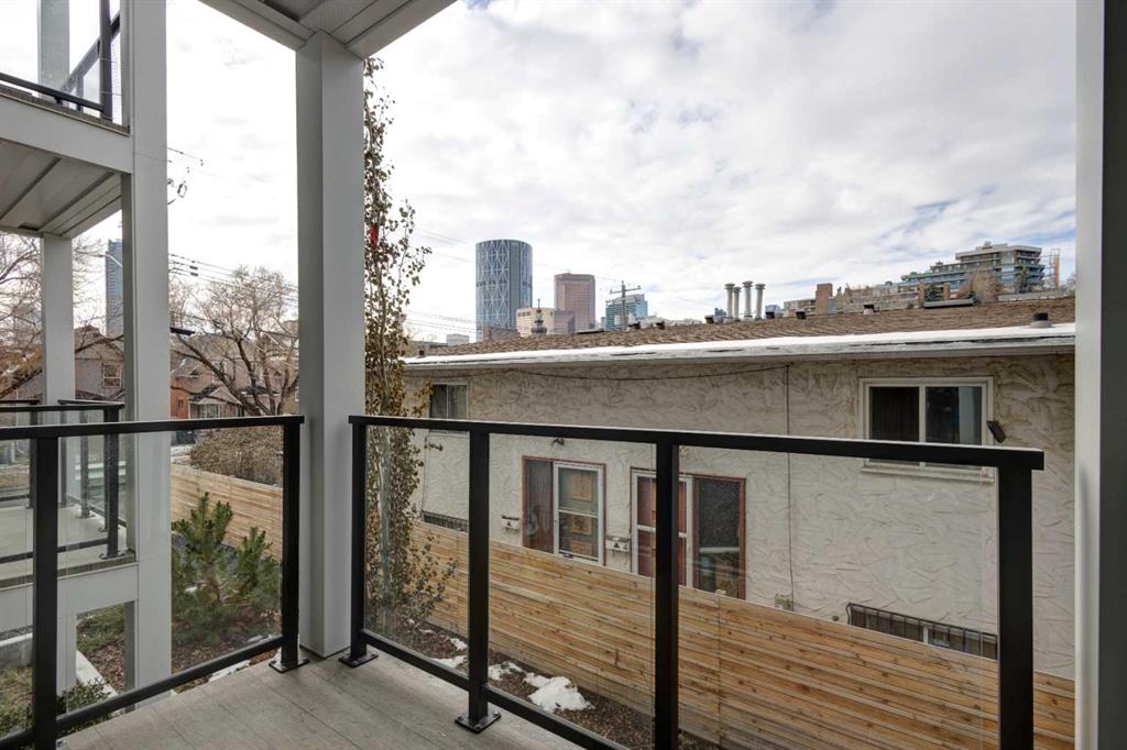 455 1 Avenue NE, #207