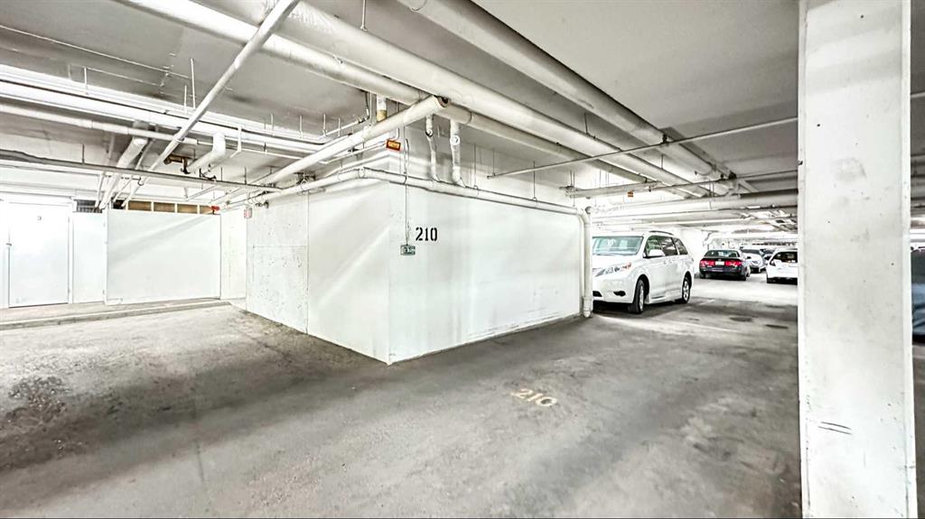 5201 Dalhousie Drive NW, #430