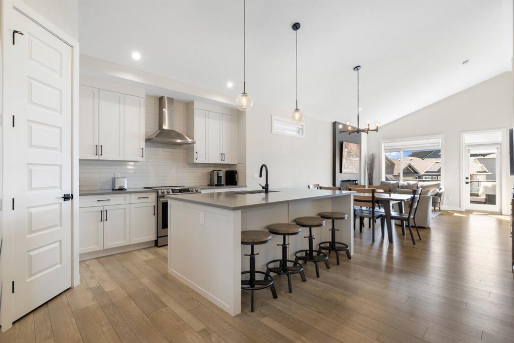 106 Threepoint Cove