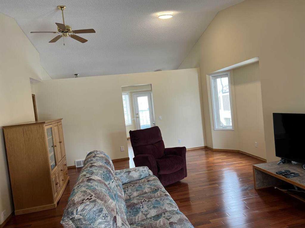 662 Sheep River Mews
