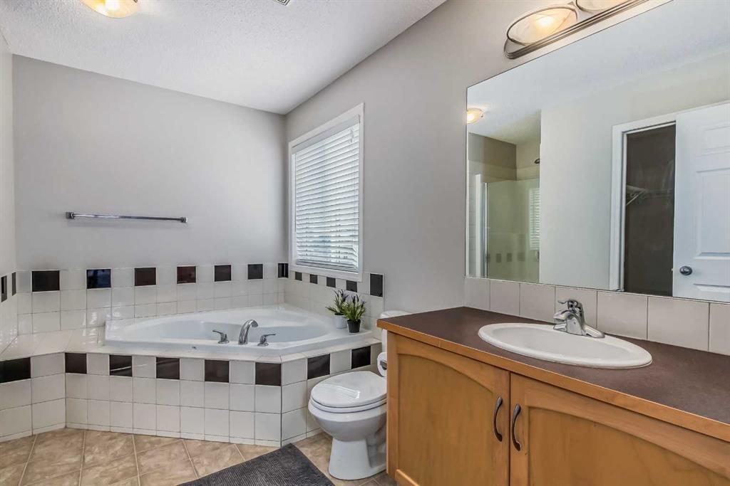 14 Everwoods Green SW