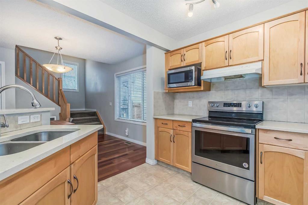14 Everwoods Green SW