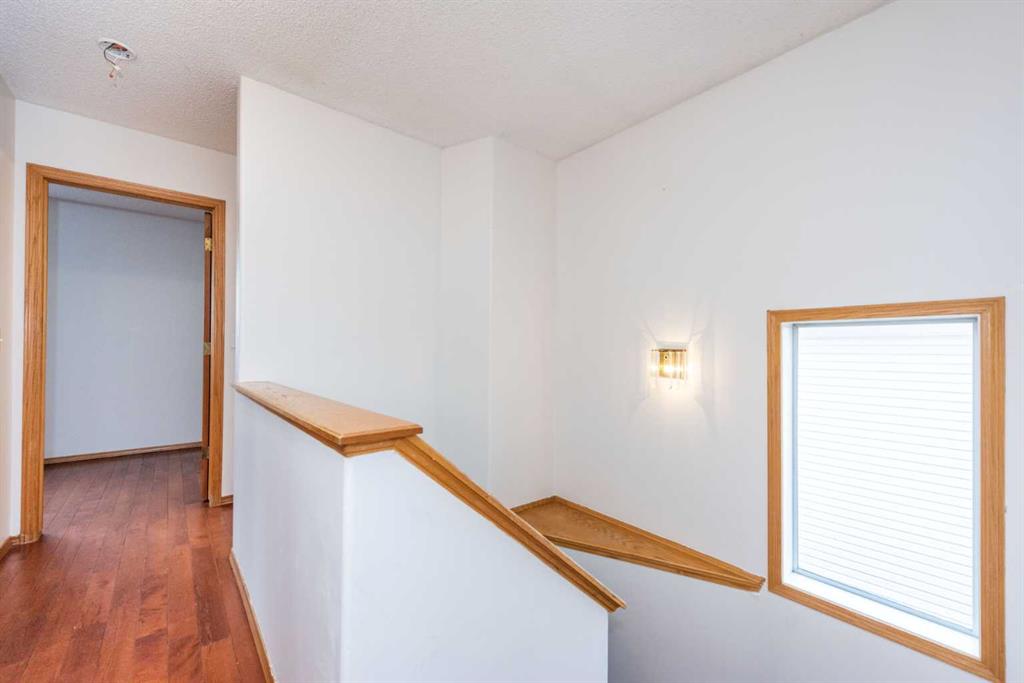240 Fresno Place NE