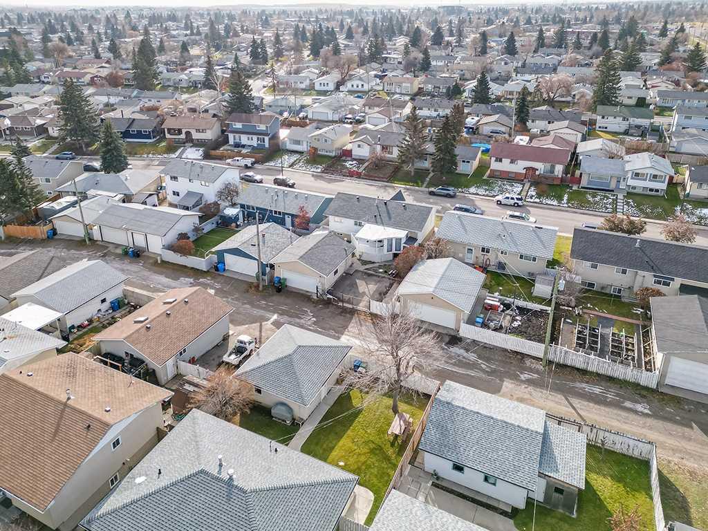 44 Penworth Crescent SE