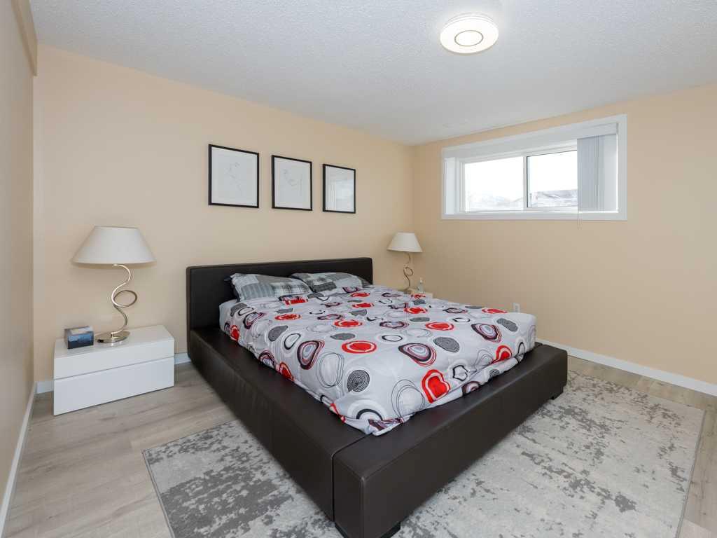44 Penworth Crescent SE