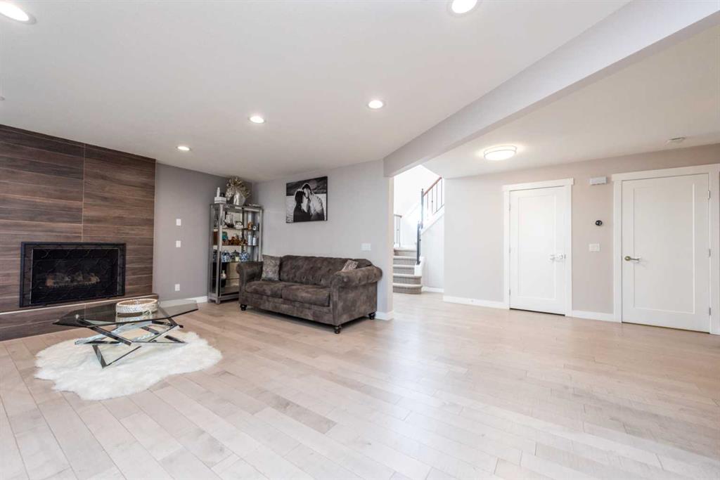143 Panorama Hills Bay NW