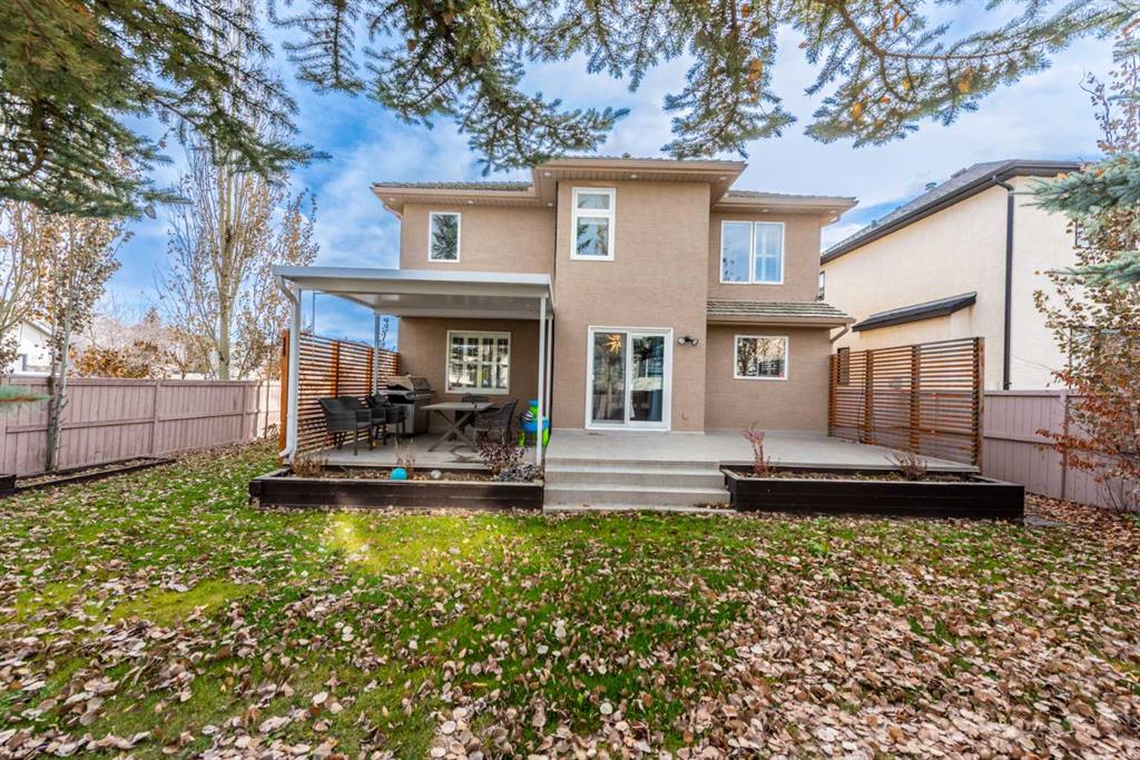 143 Panorama Hills Bay NW