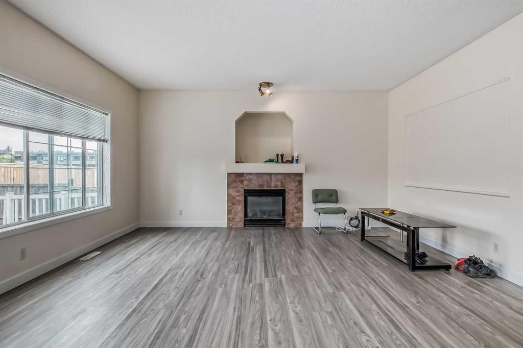 129 Simcoe Circle SW