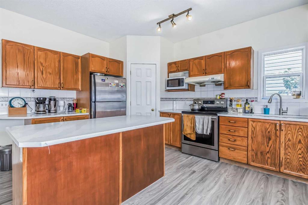 129 Simcoe Circle SW