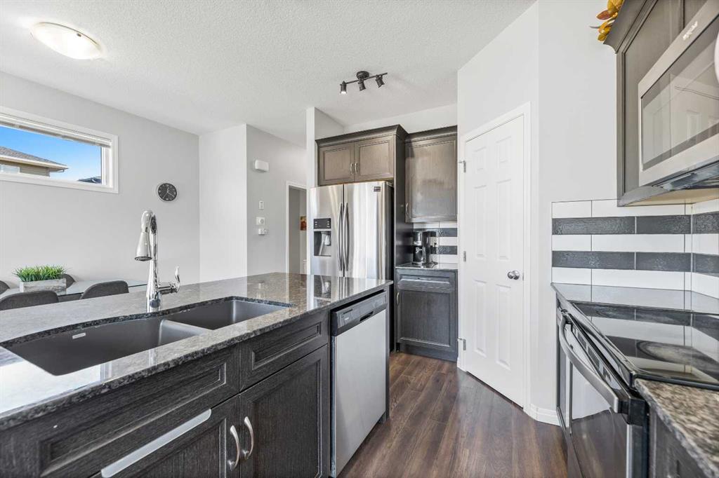 25 Legacy Glen Street SE
