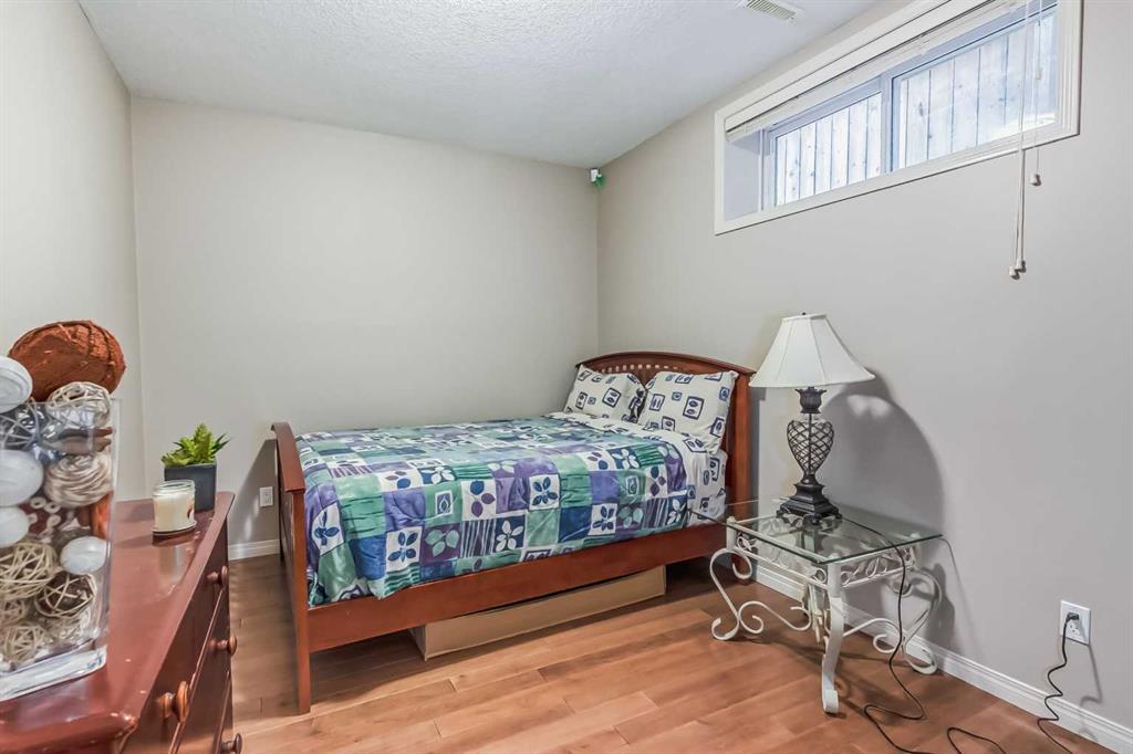 64 Panatella Manor NW