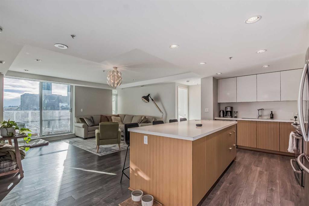 560 6 Avenue SE, #206