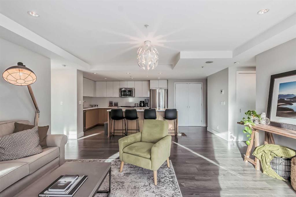 560 6 Avenue SE, #206