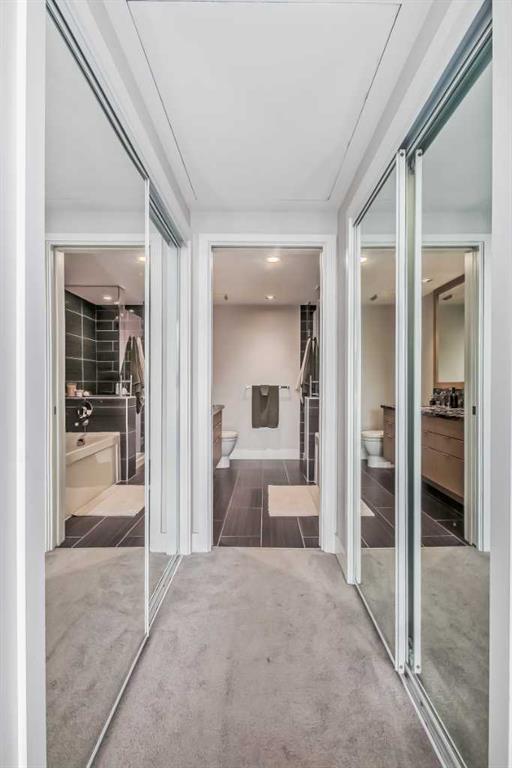 560 6 Avenue SE, #206