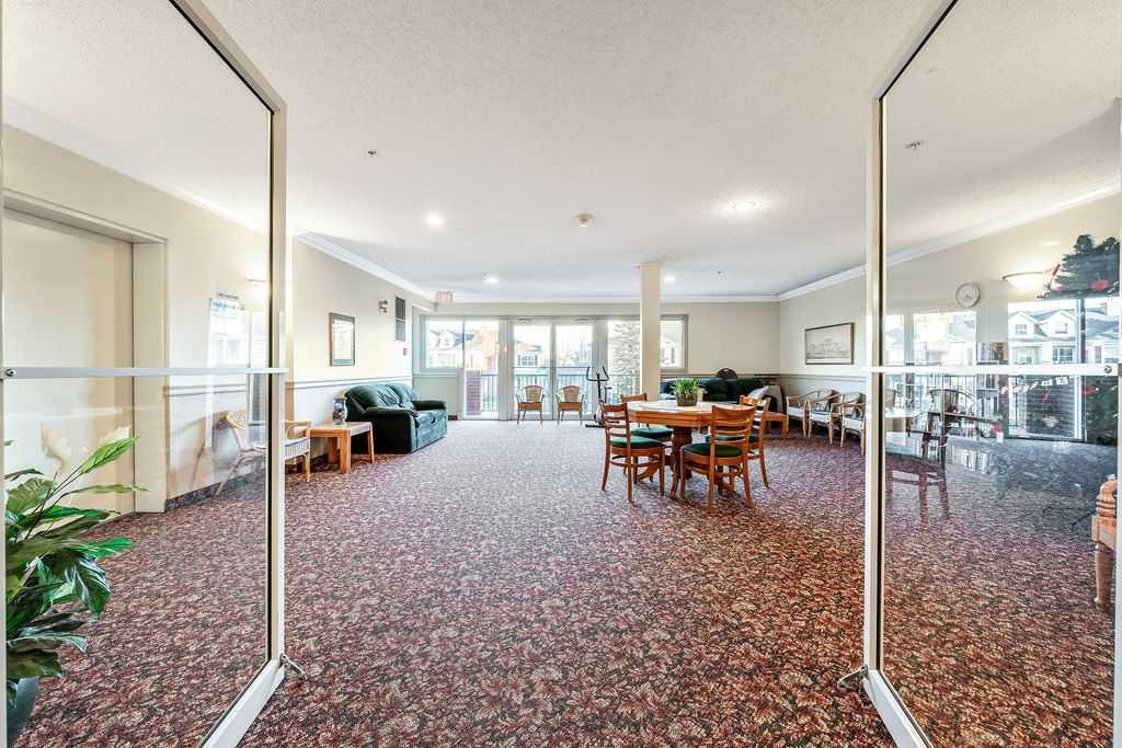 78 Prestwick Gardens SE, #202
