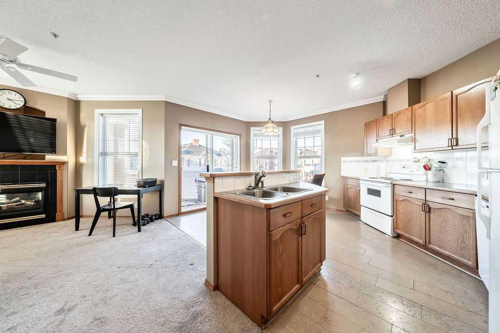 78 Prestwick Gardens SE, #202