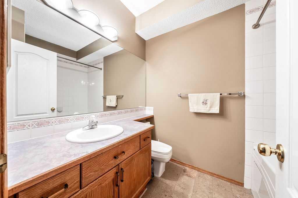 78 Prestwick Gardens SE, #202