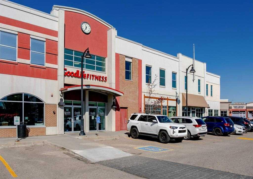 78 Prestwick Gardens SE, #202